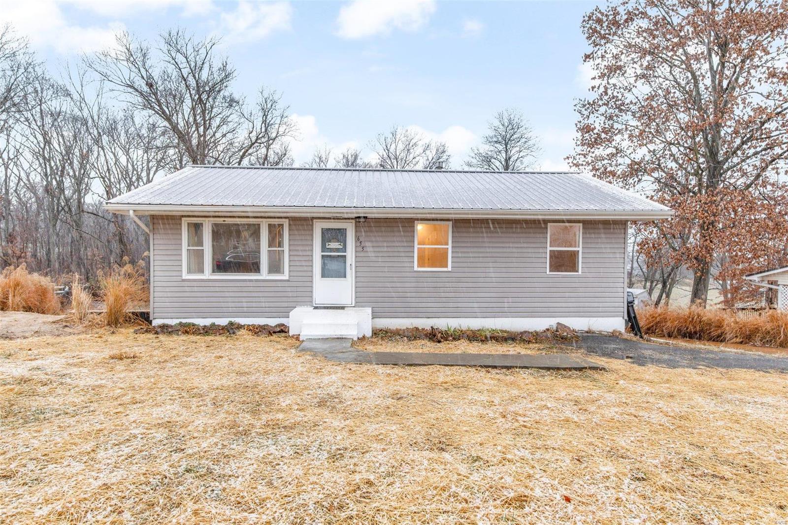 655 Riverview Dr.