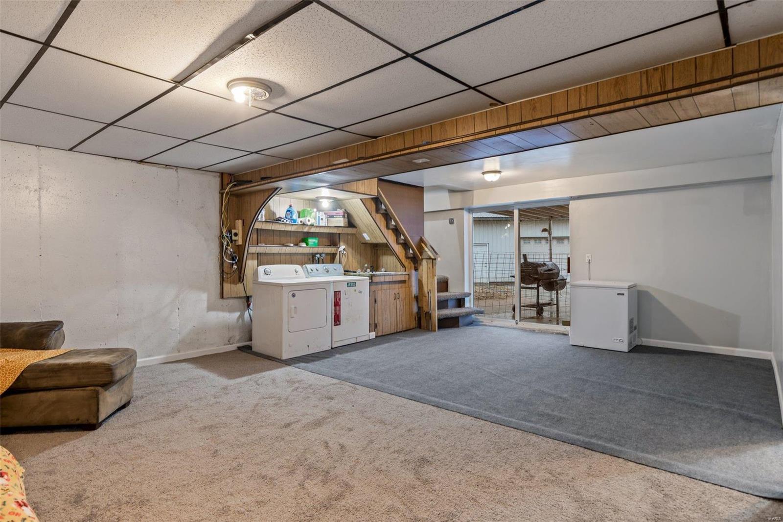 655 Riverview Dr.