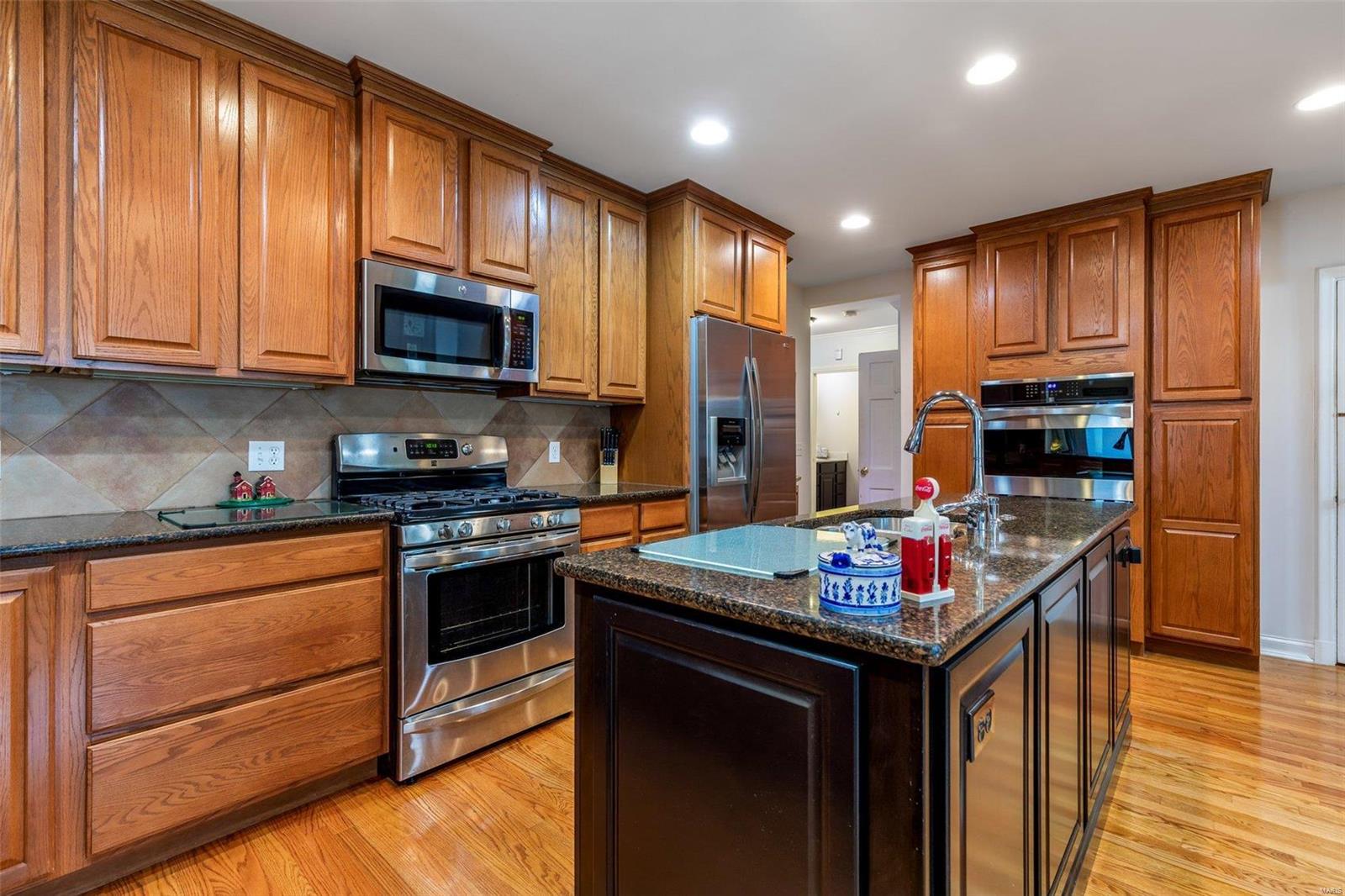1 Harwood Ln