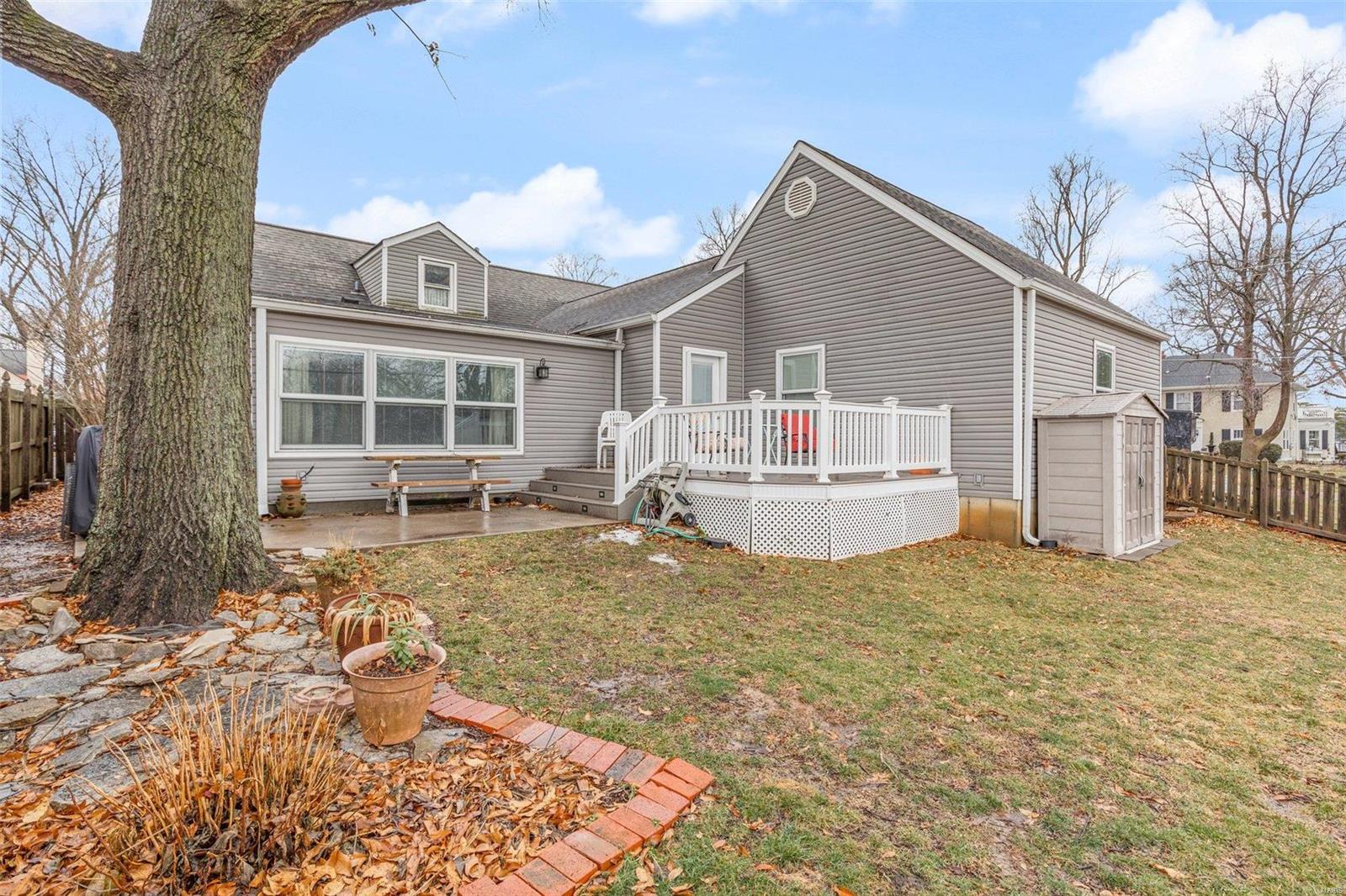 1 Harwood Ln