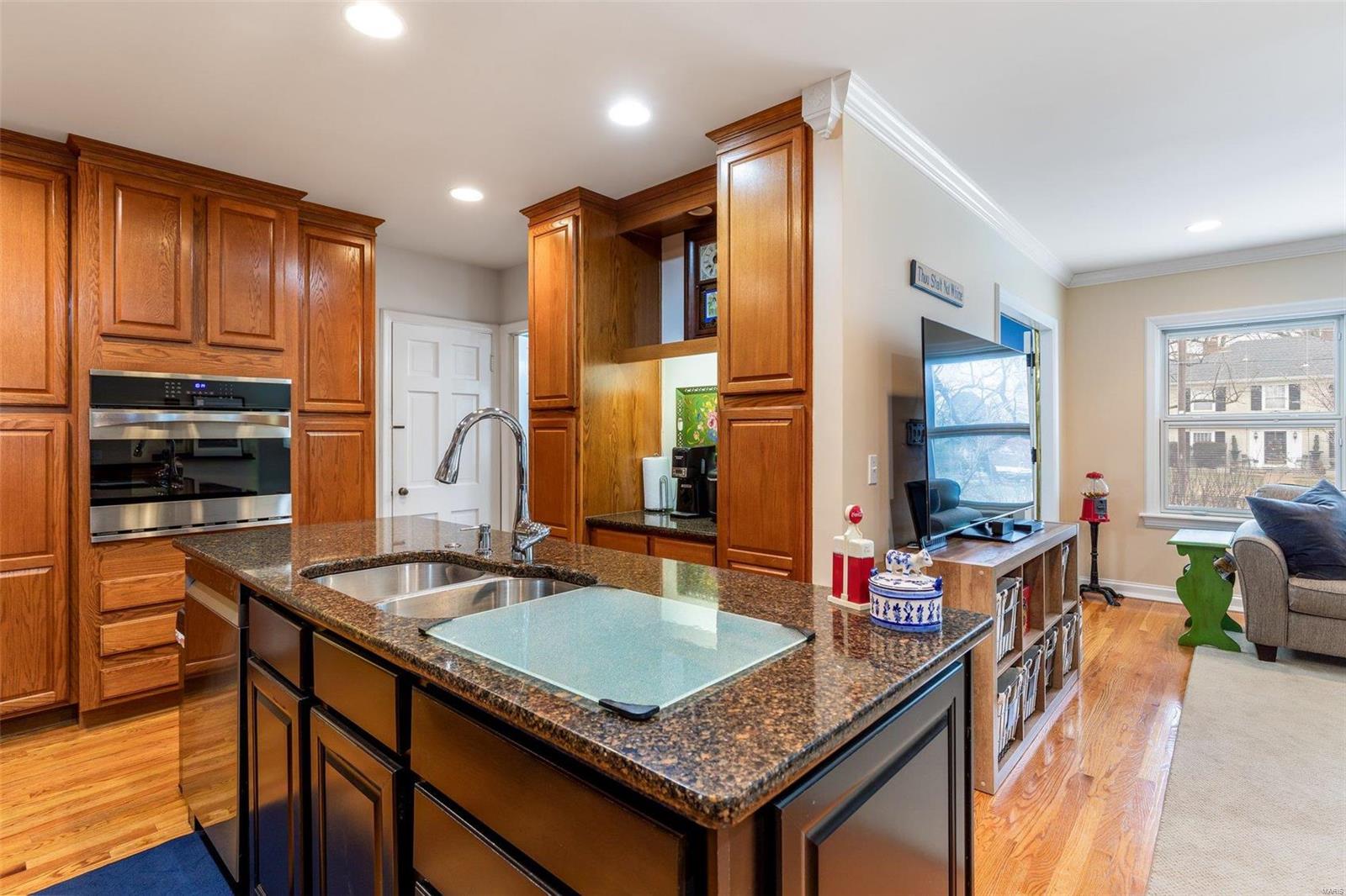 1 Harwood Ln