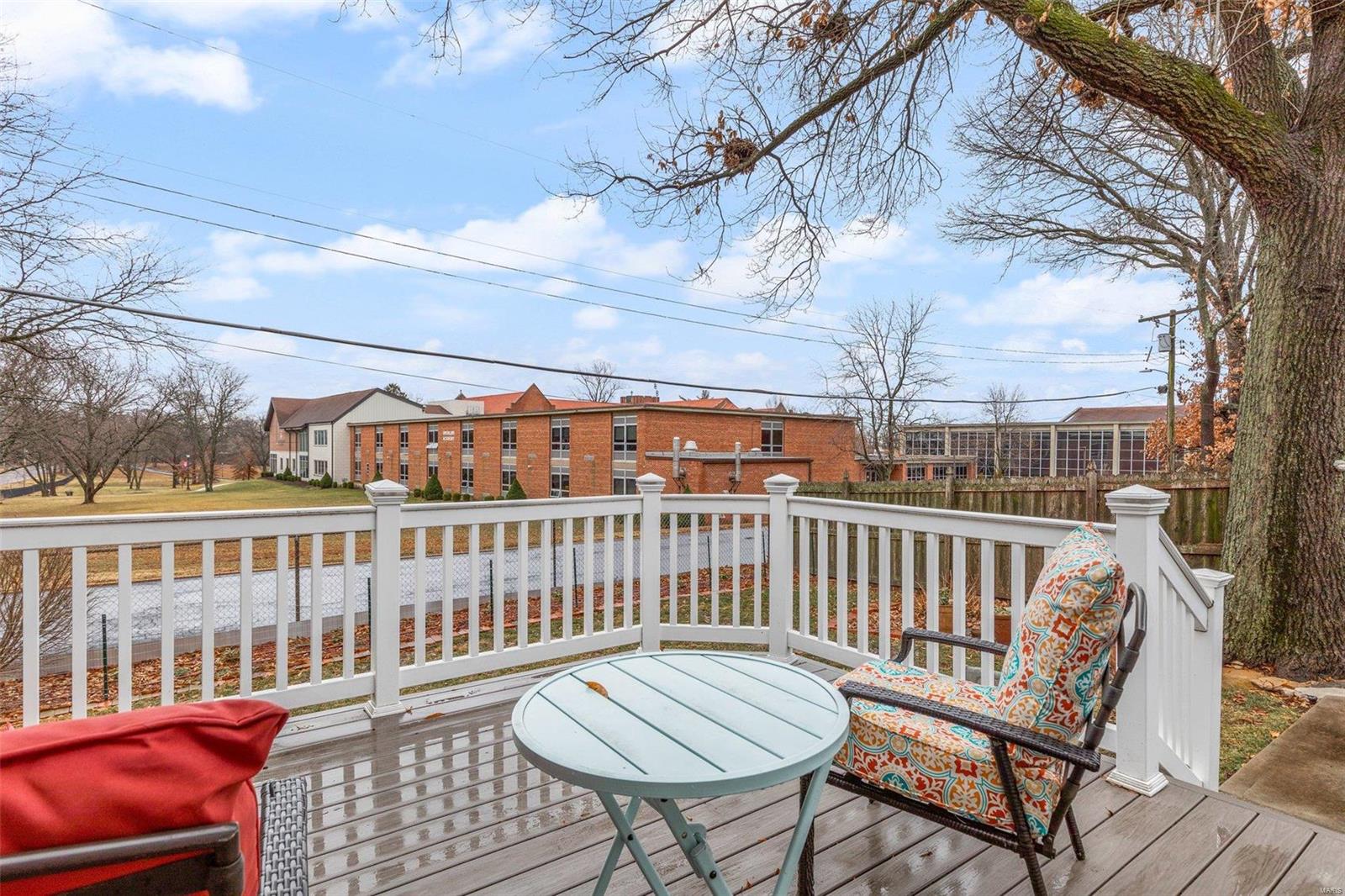 1 Harwood Ln