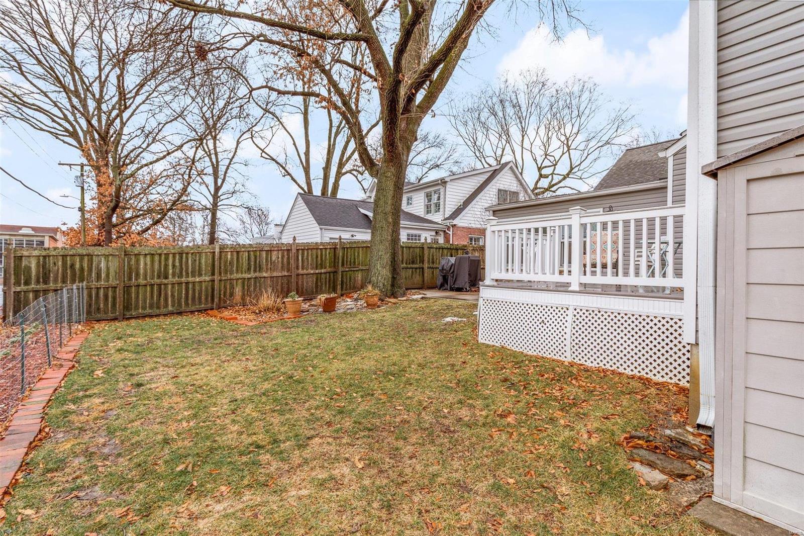 1 Harwood Ln