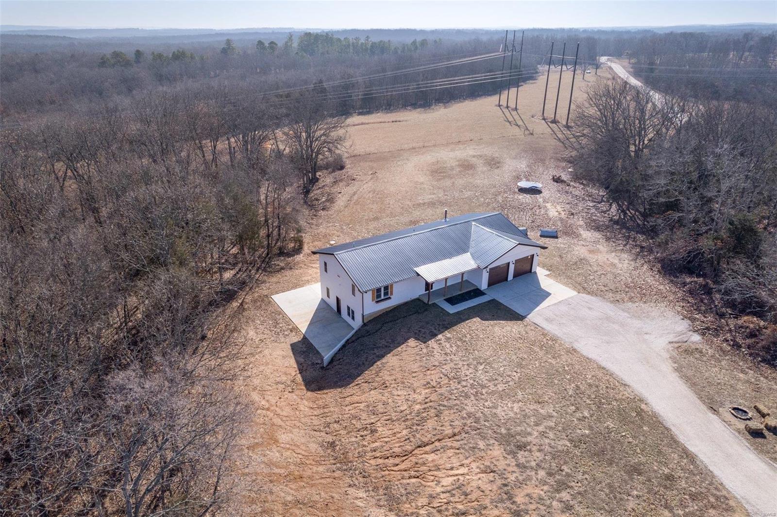 6035 State Road DD