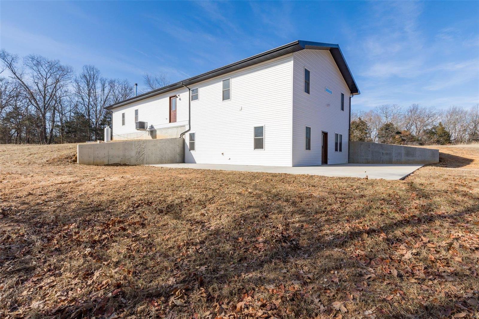 6035 State Road DD