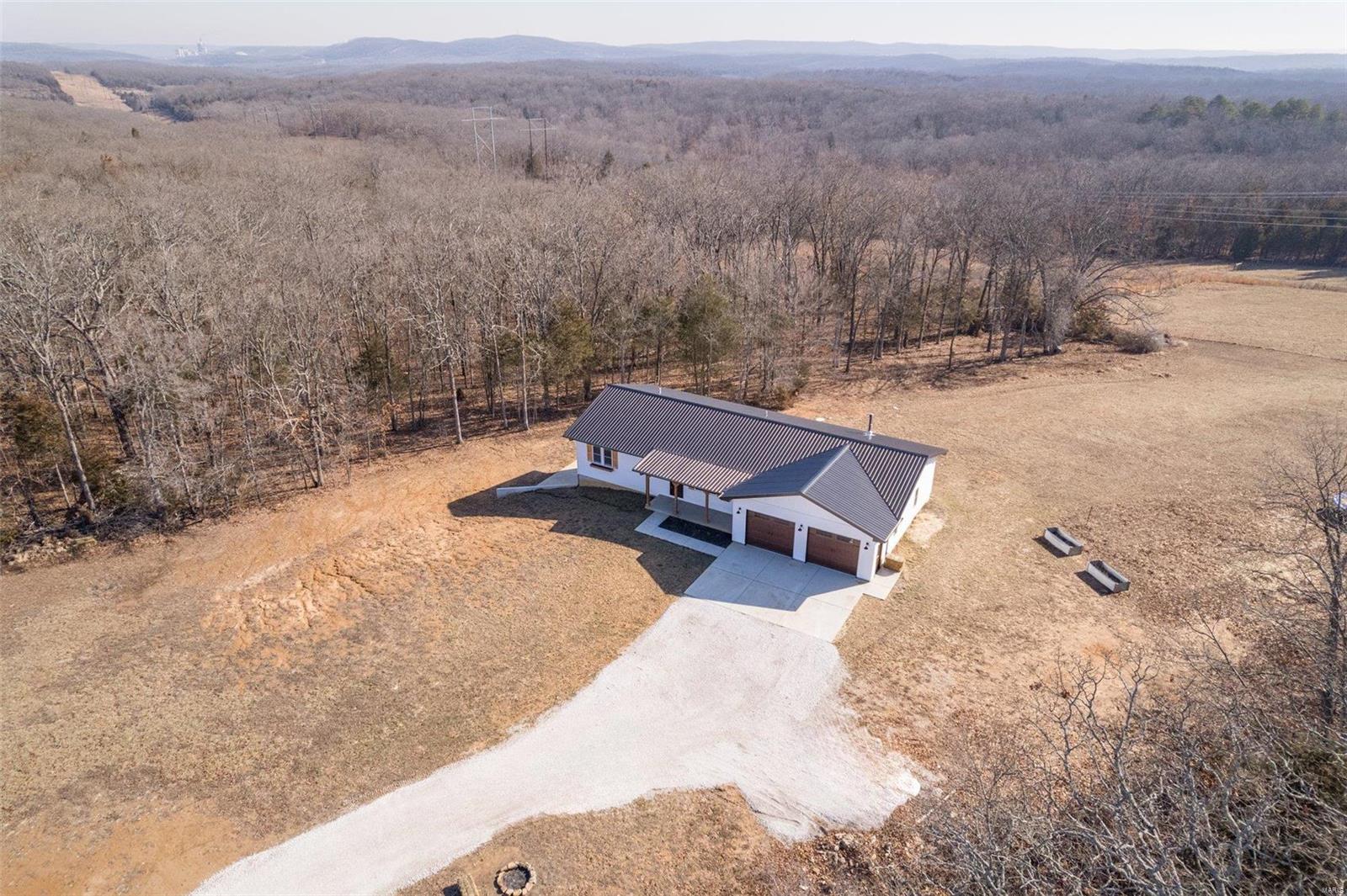 6035 State Road DD