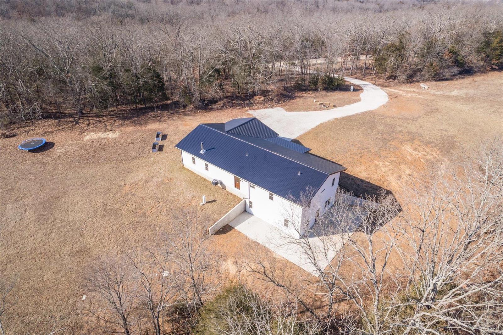 6035 State Road DD
