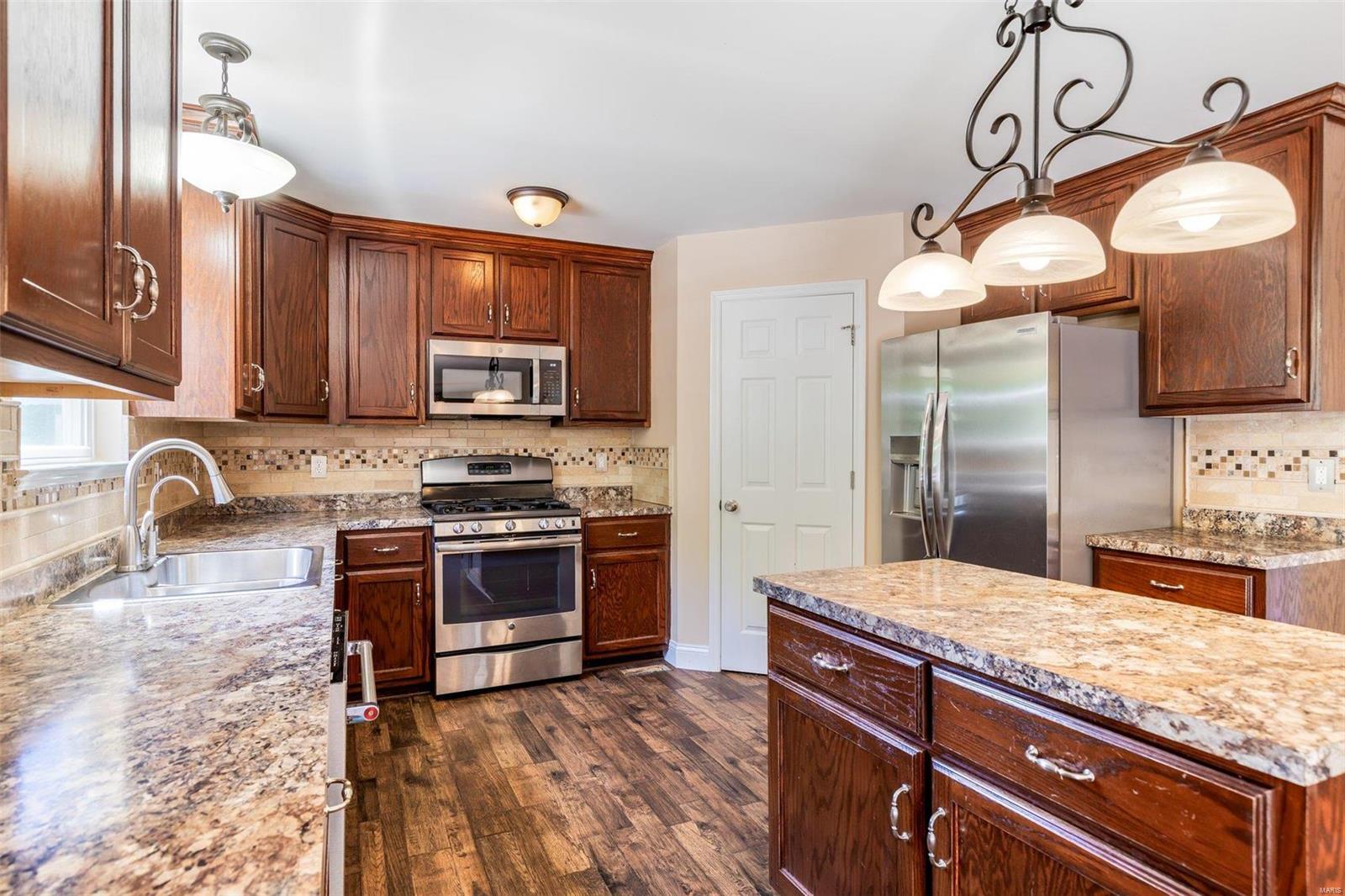 5120 Seckman Ridge Way