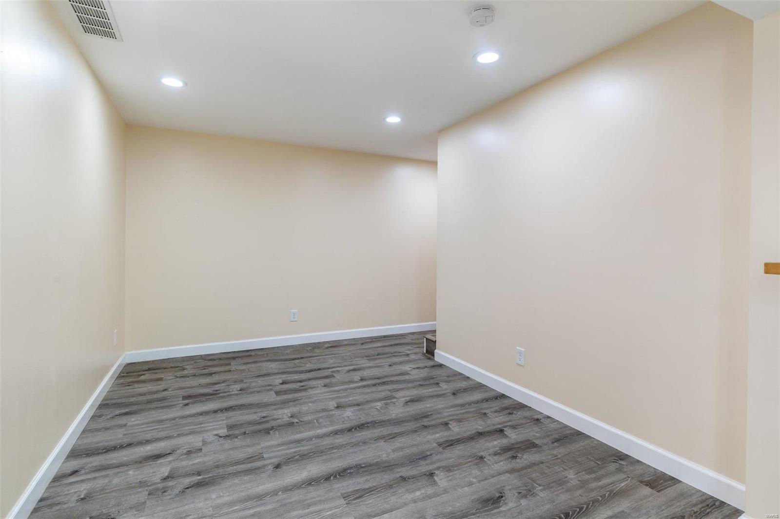 5120 Seckman Ridge Way