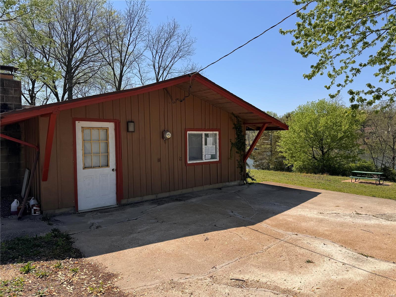 4428 Horseshoe Dr