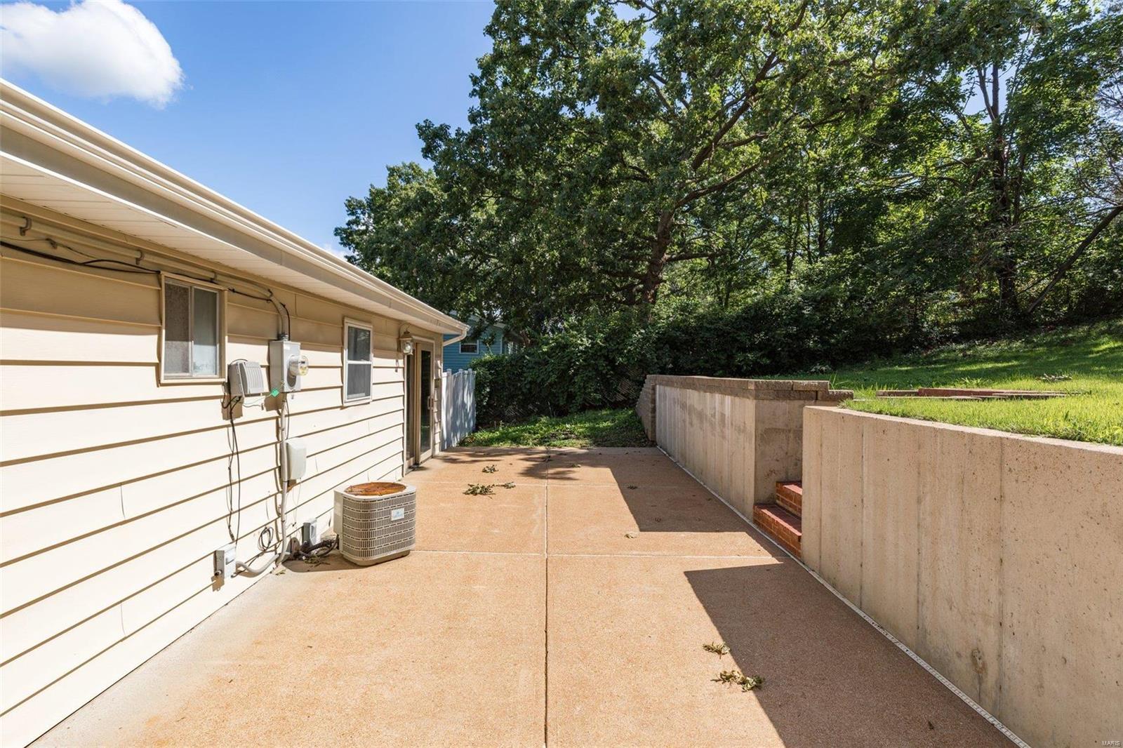 1805 Rainbow Dr