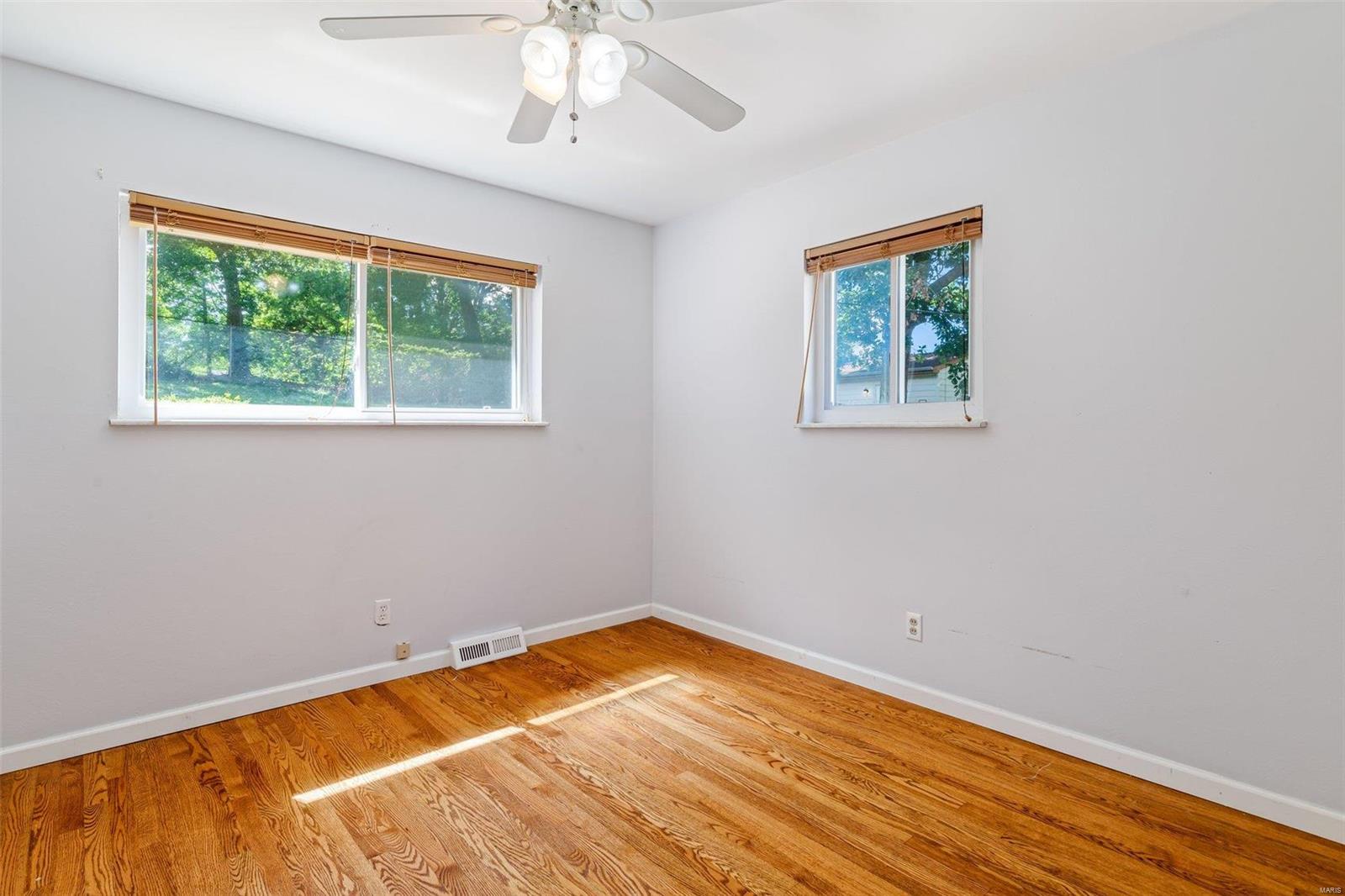 1805 Rainbow Dr