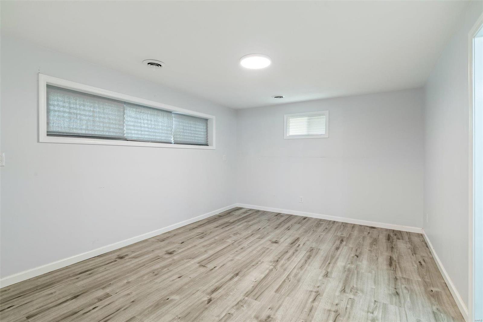 1805 Rainbow Dr