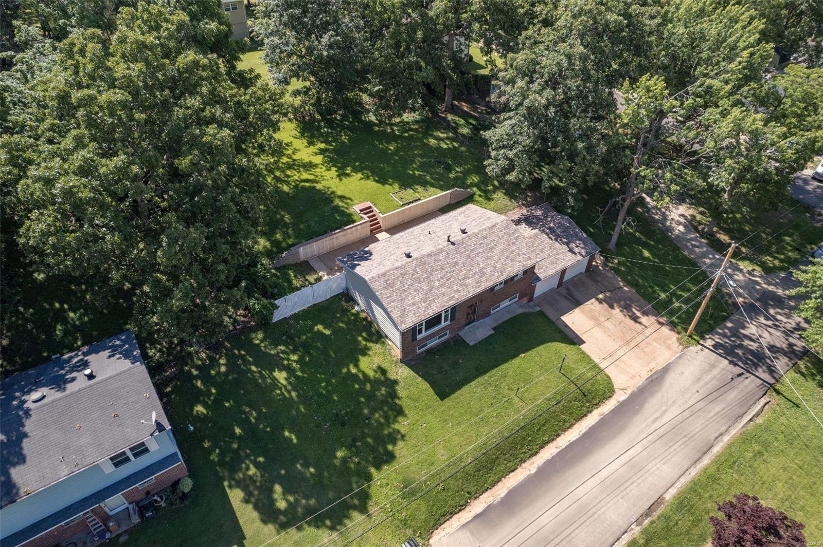 1805 Rainbow Dr