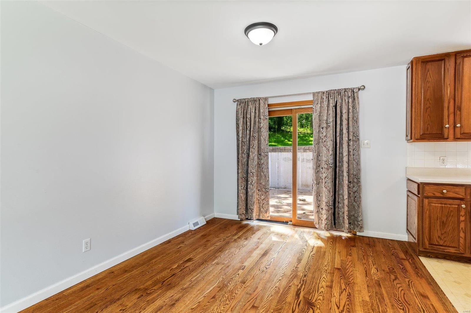 1805 Rainbow Dr