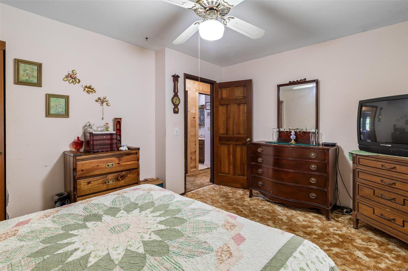 4800 Charbond Dr.