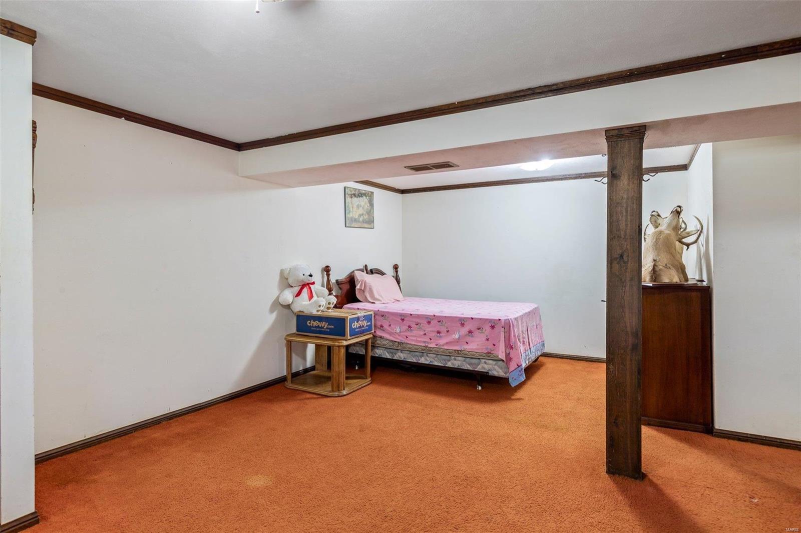 4800 Charbond Dr.