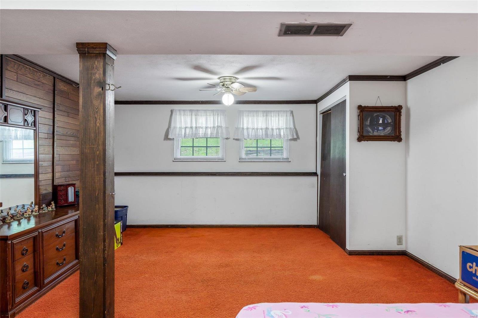 4800 Charbond Dr.