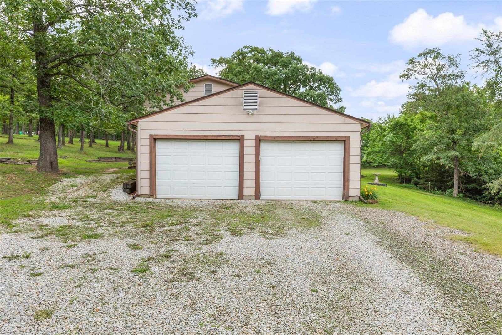 4800 Charbond Dr.
