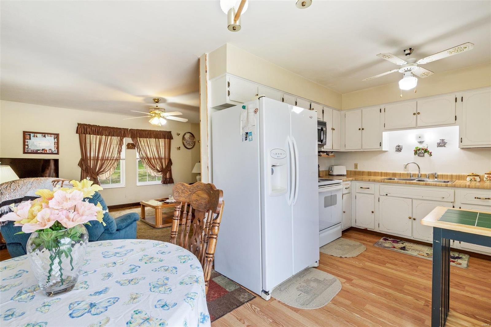 4800 Charbond Dr.