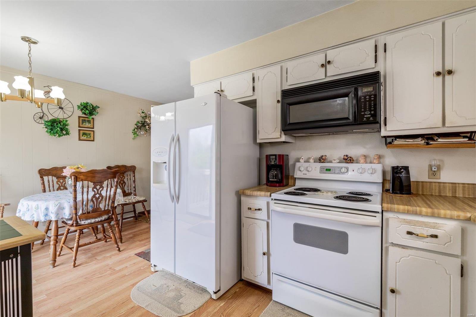 4800 Charbond Dr.