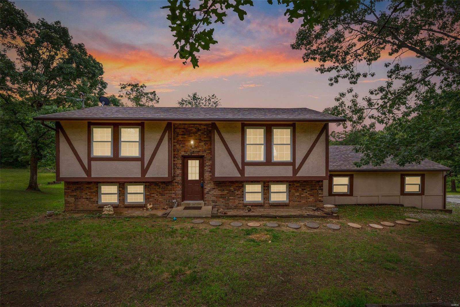 4800 Charbond Dr.