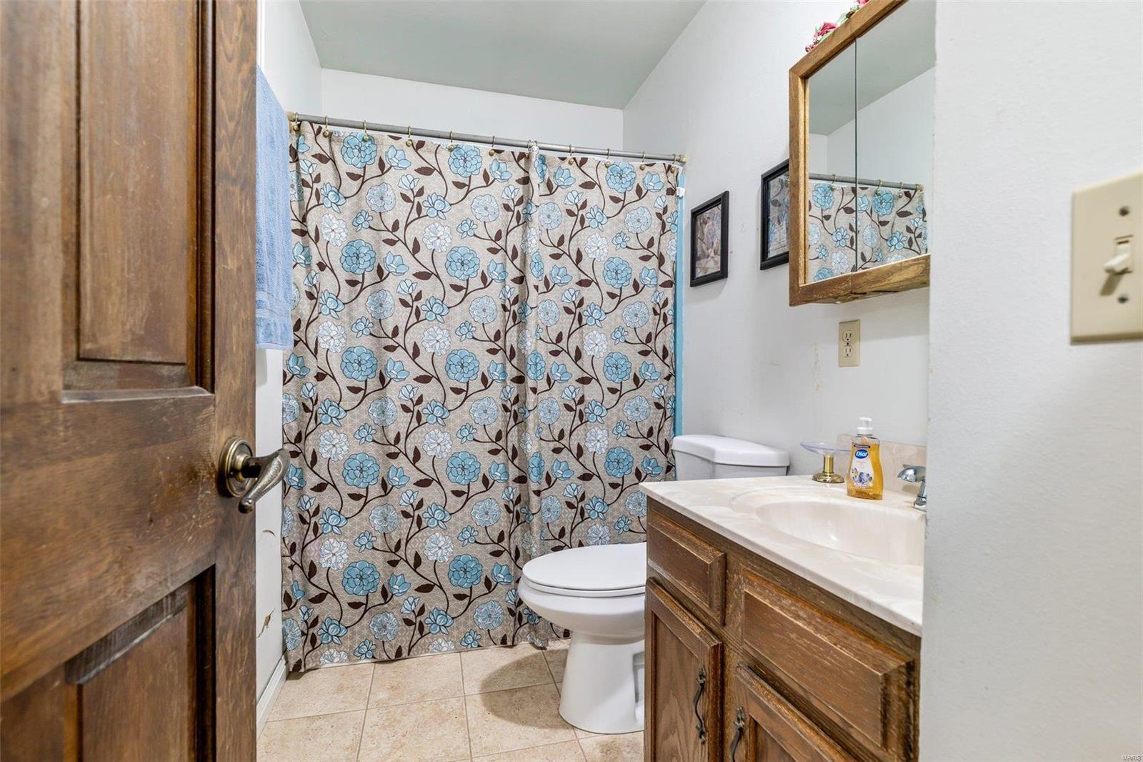 4800 Charbond Dr.