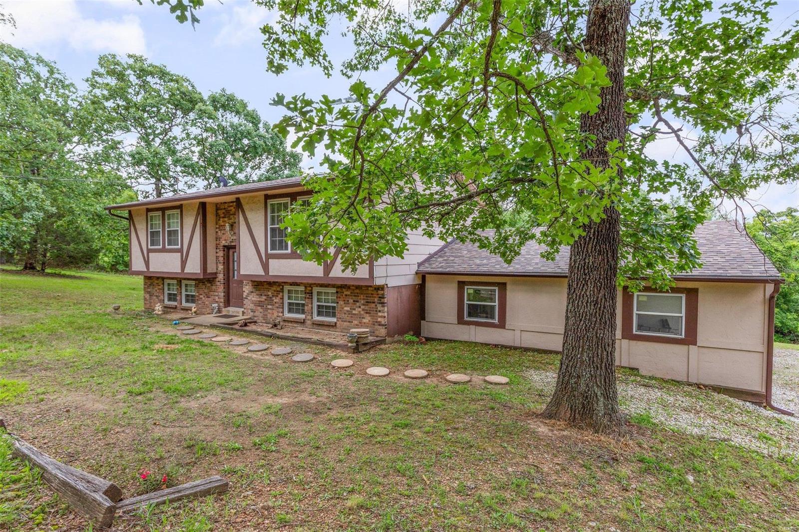 4800 Charbond Dr.