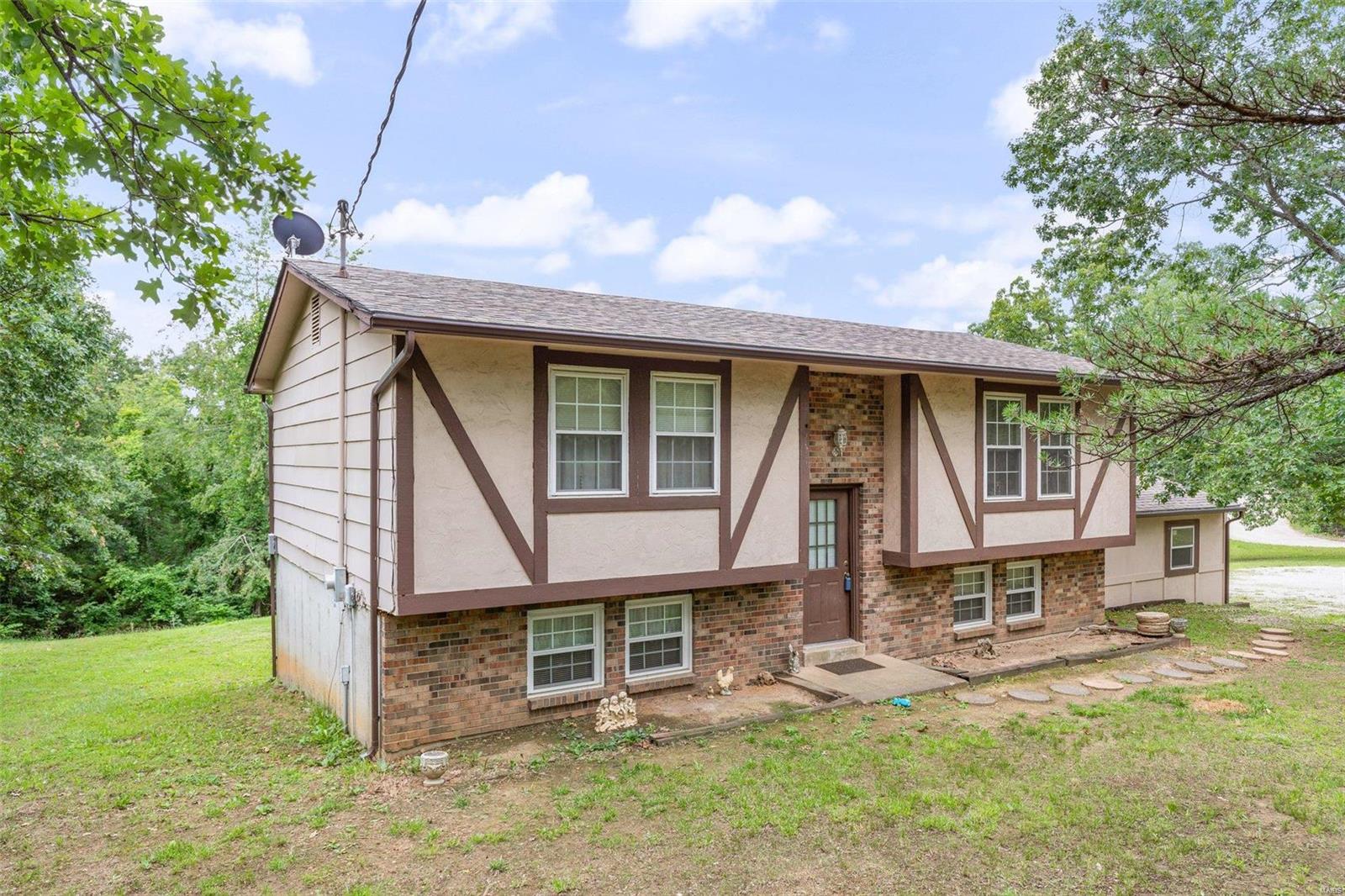 4800 Charbond Dr.