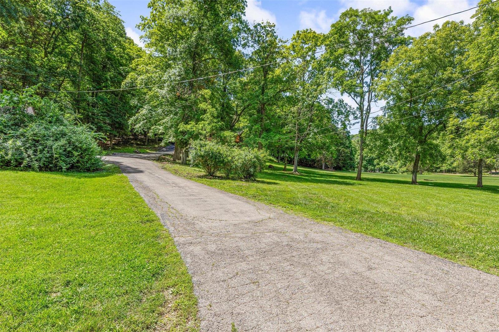 3480 Winnifred Dr.