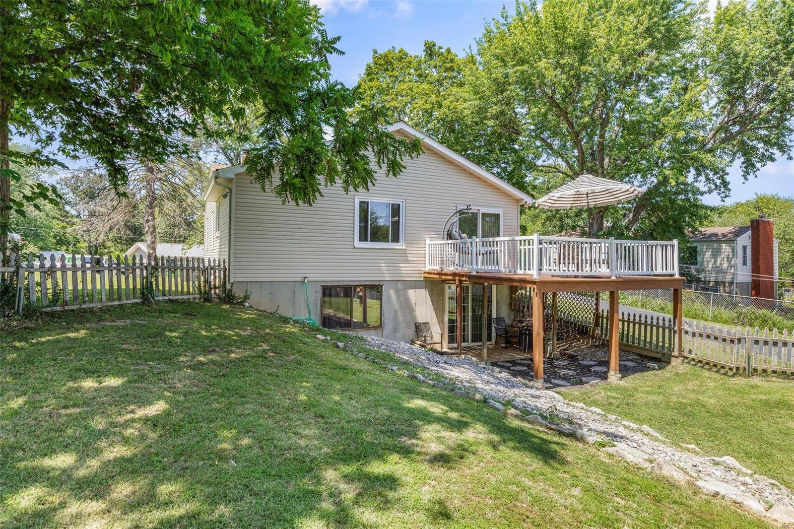 660 Riverview Dr