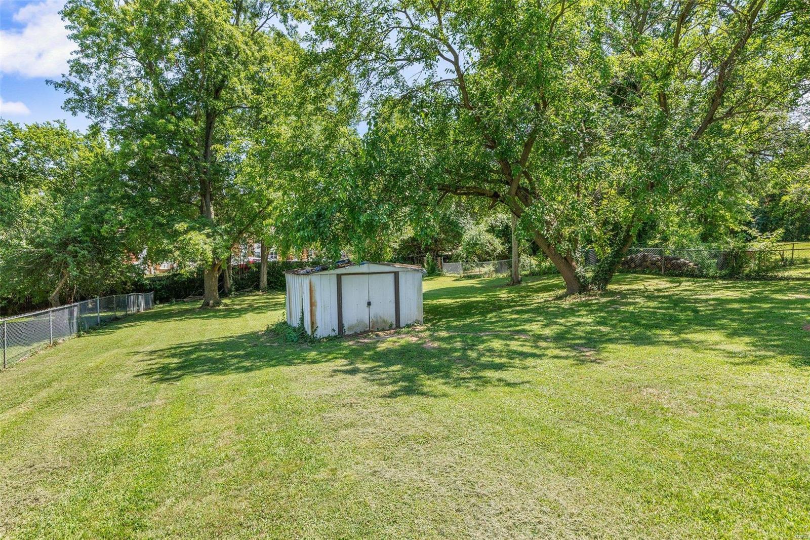 660 Riverview Dr