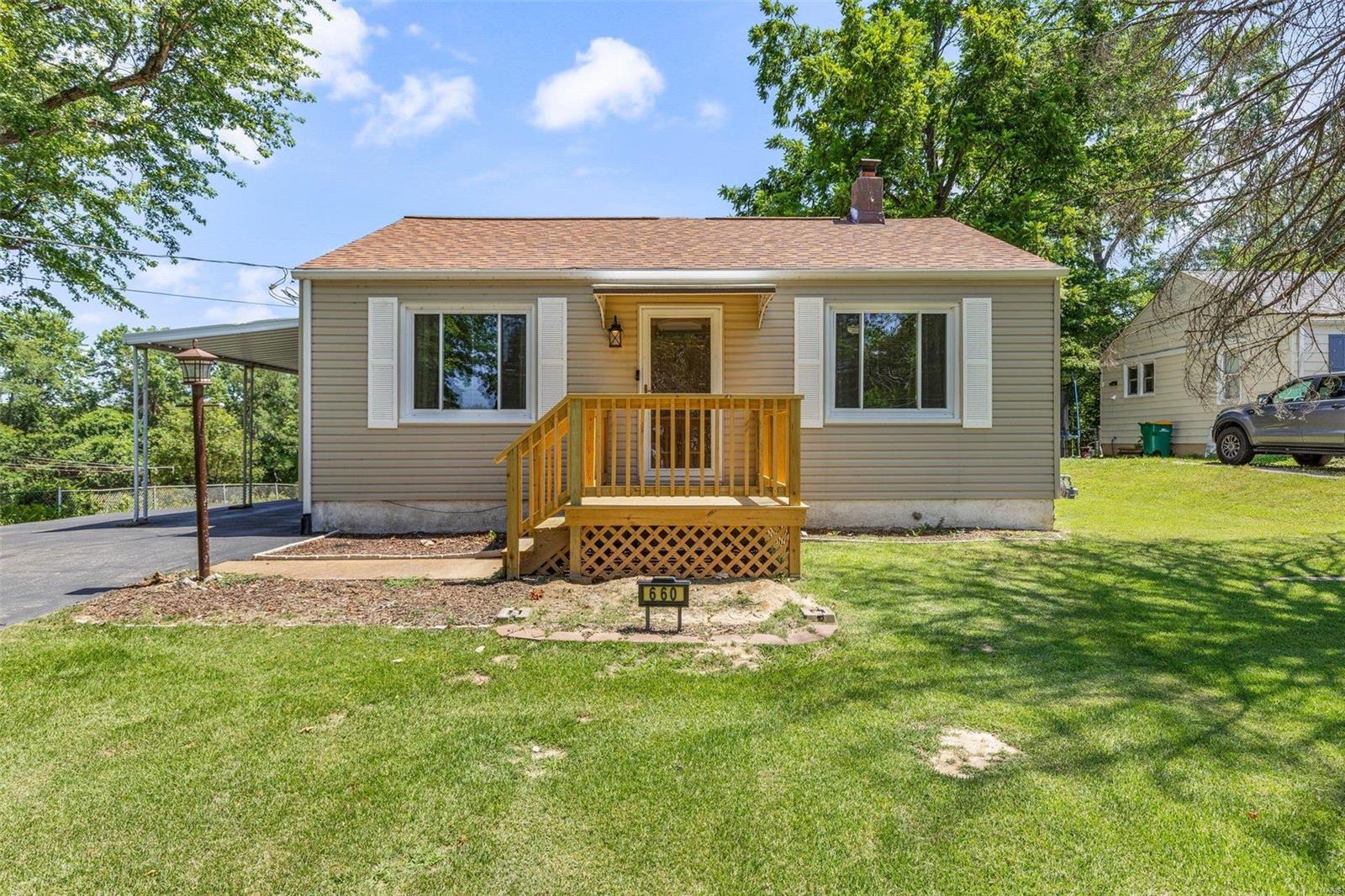 660 Riverview Dr