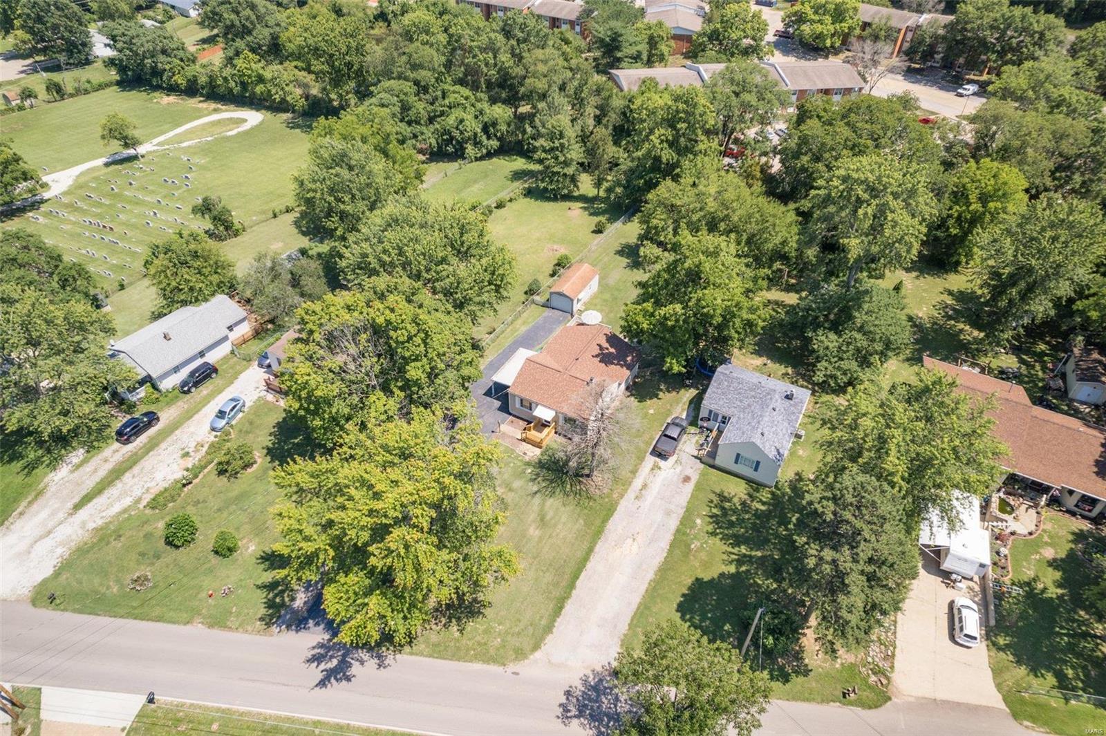 660 Riverview Dr