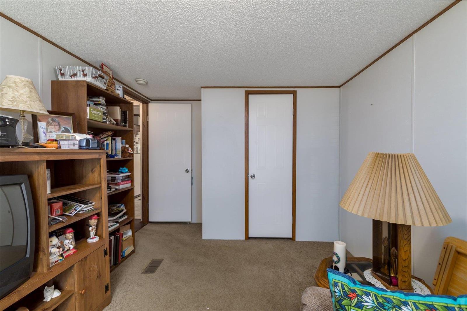 12931 Tiffany Ln