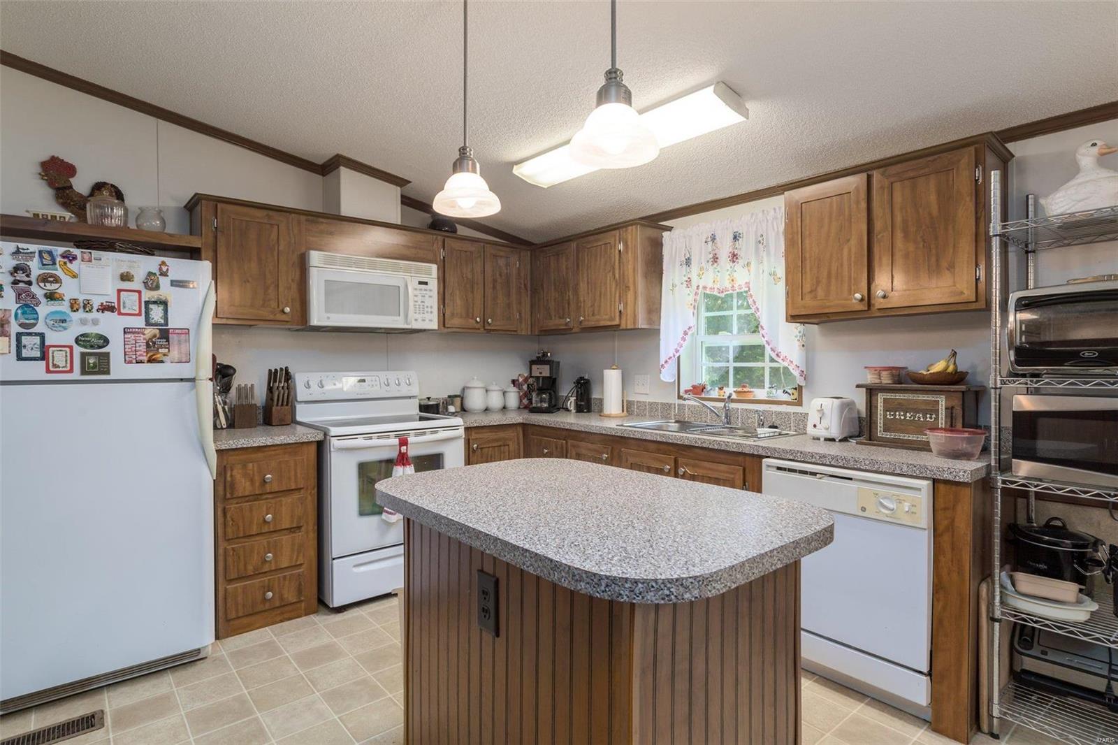 12931 Tiffany Ln