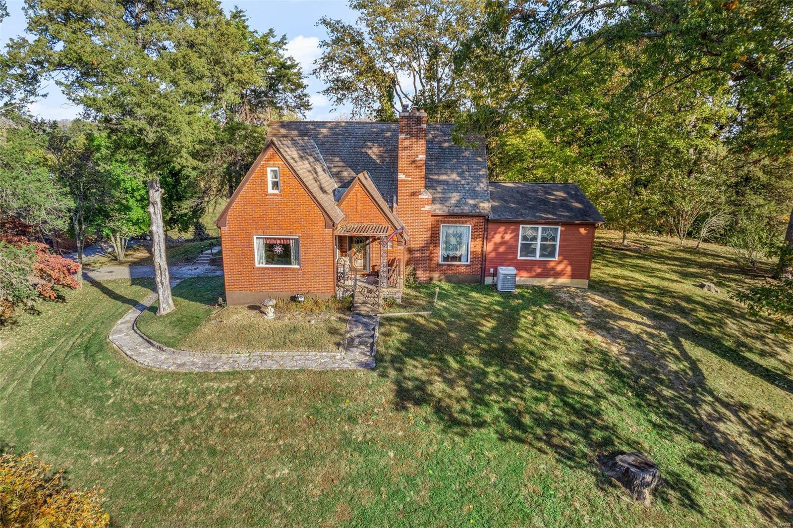 1102 Crystal Heights Rd
