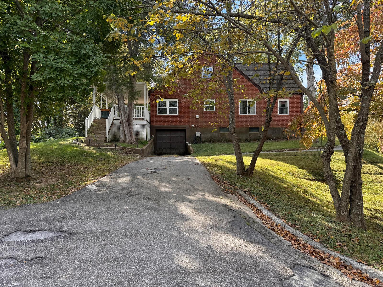 1102 Crystal Heights Rd