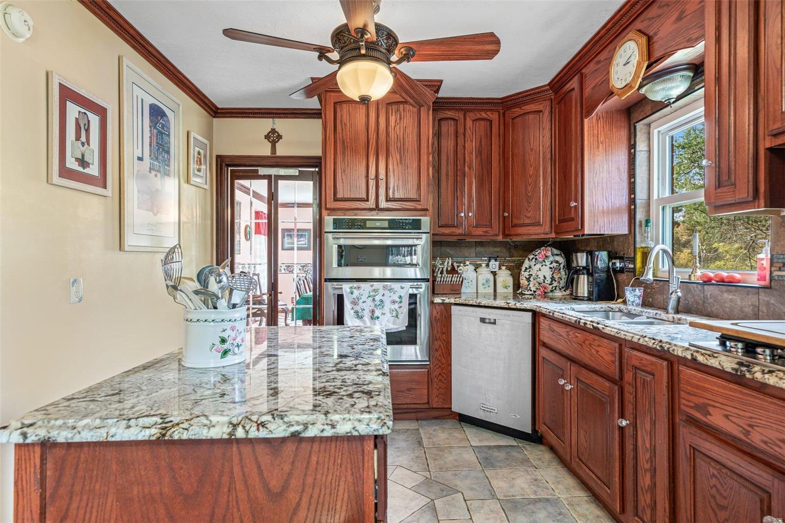 1102 Crystal Heights Rd