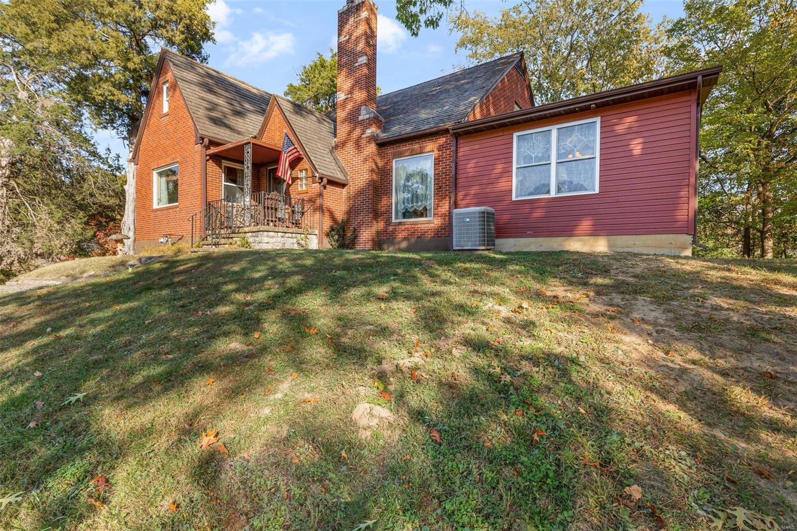 1102 Crystal Heights Rd
