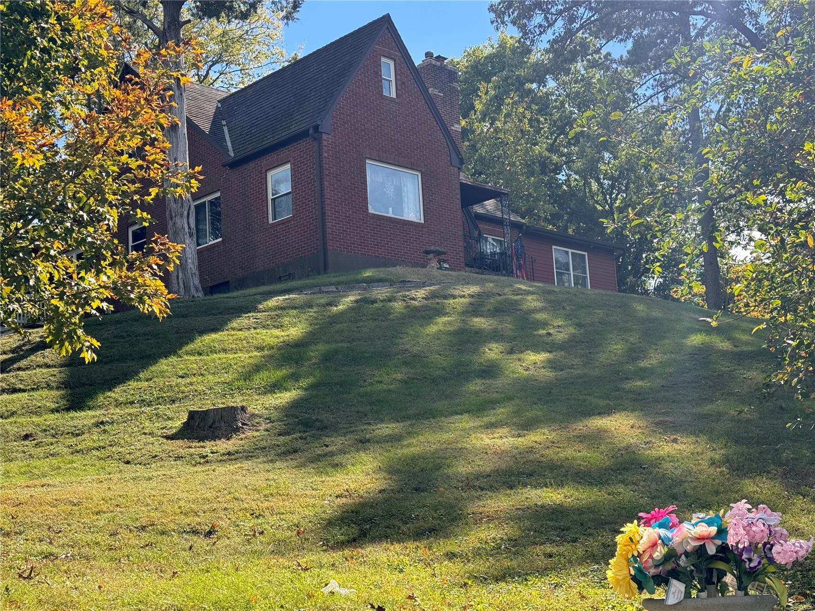 1102 Crystal Heights Rd