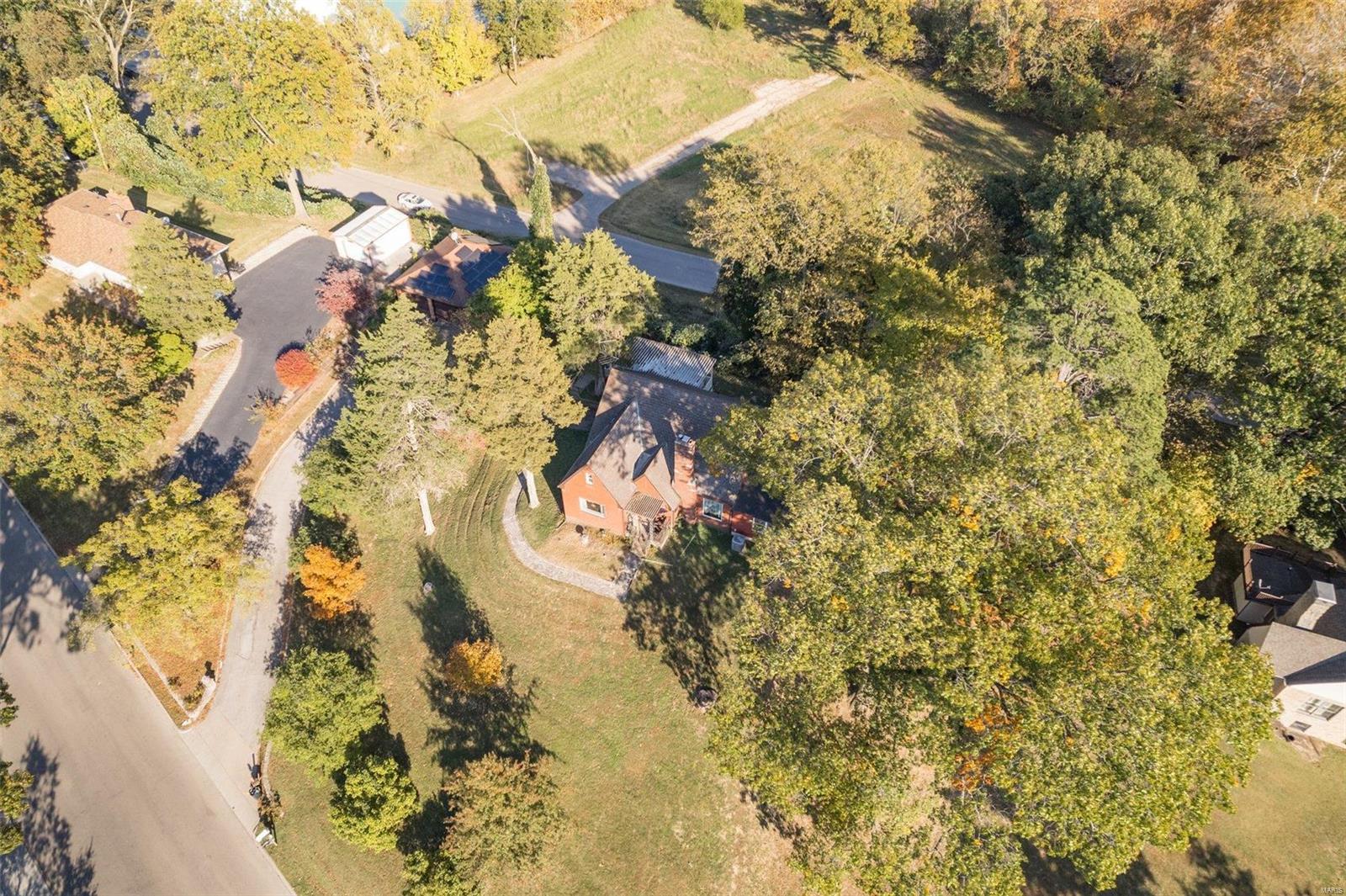 1102 Crystal Heights Rd