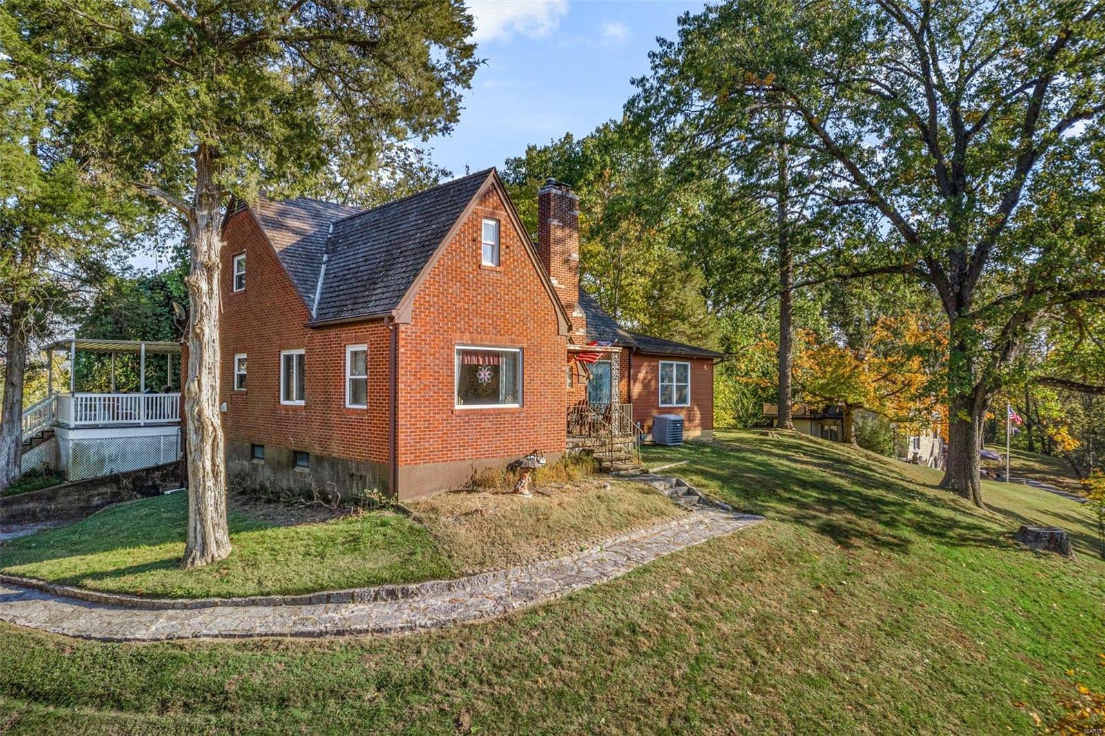 1102 Crystal Heights Rd