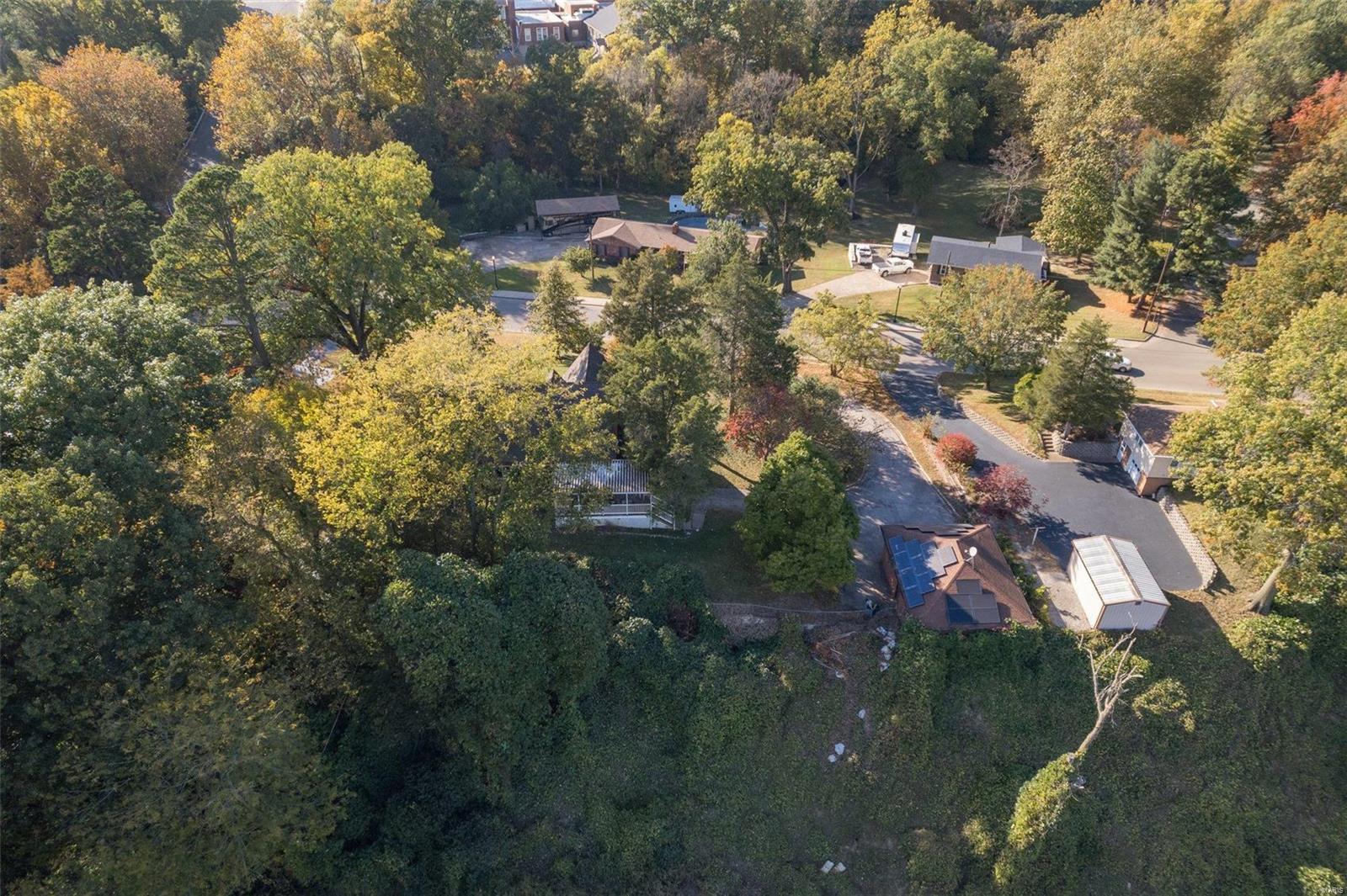 1102 Crystal Heights Rd