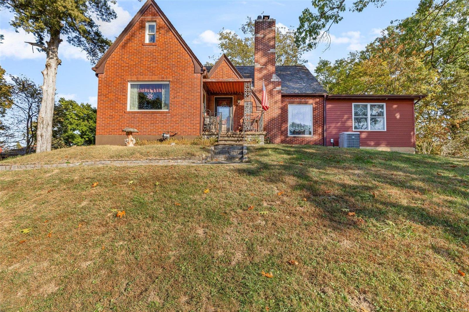 1102 Crystal Heights Rd