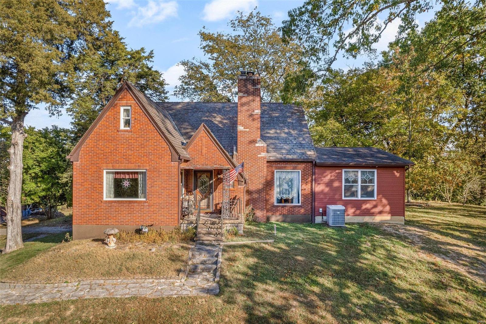 1102 Crystal Heights Rd