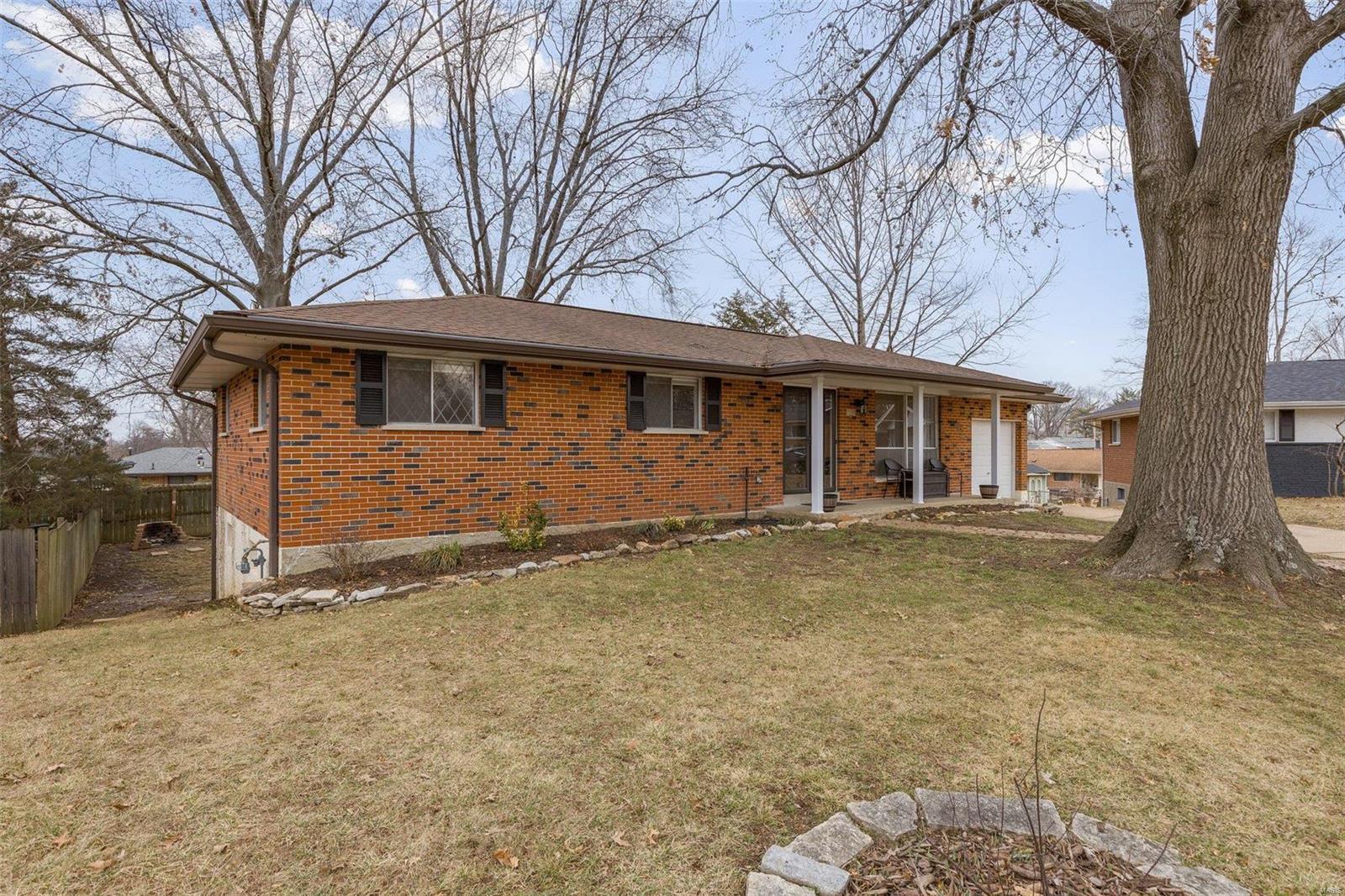 715 El Ray Ct.