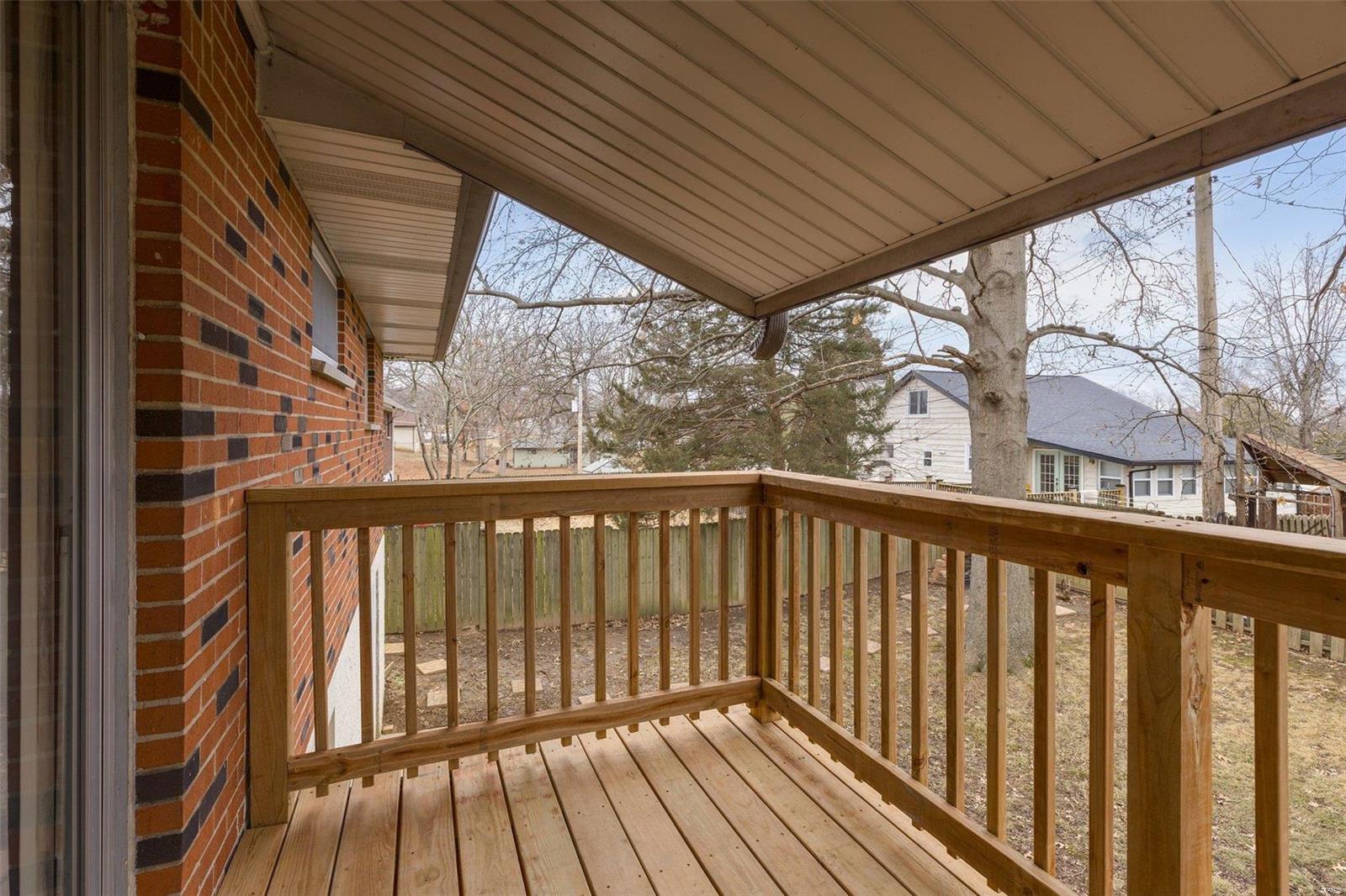 715 El Ray Ct.