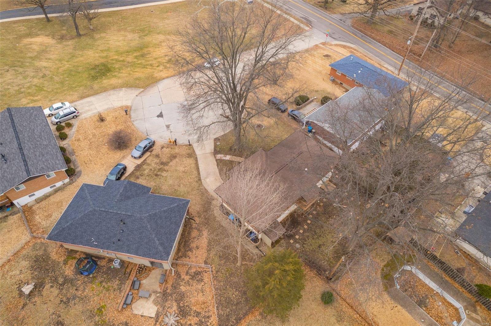 715 El Ray Ct.