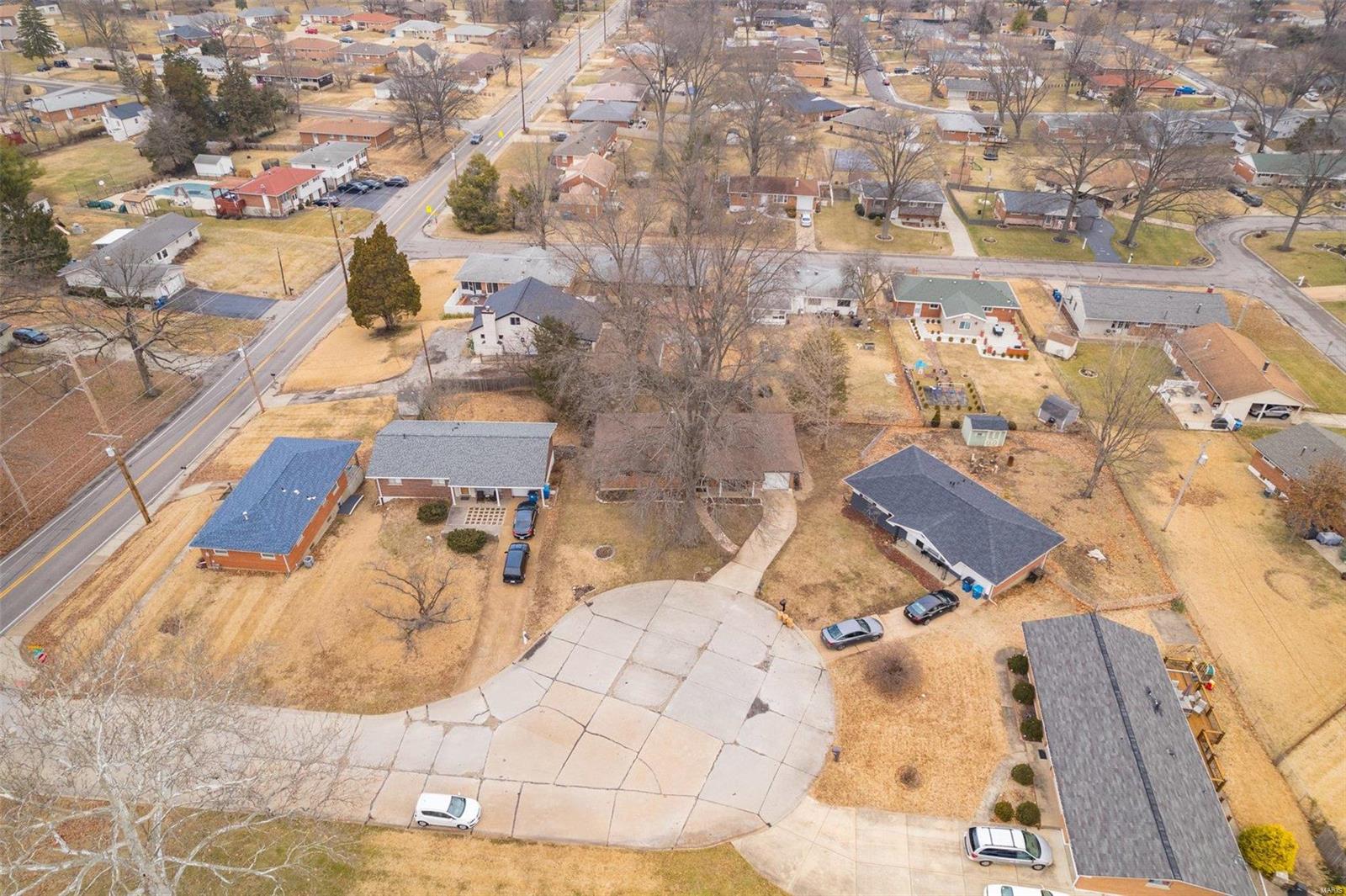 715 El Ray Ct.